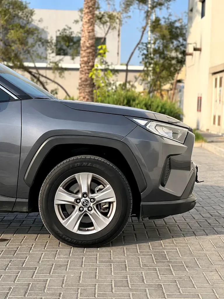 Toyota RAV4 2.5 AT (205 hp) - 16