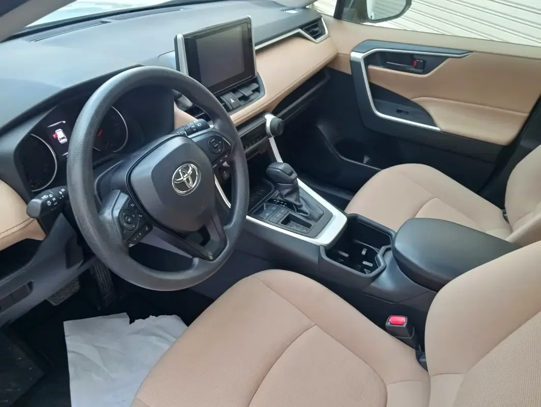 Toyota RAV4 2.5 AT (205 hp) - 11