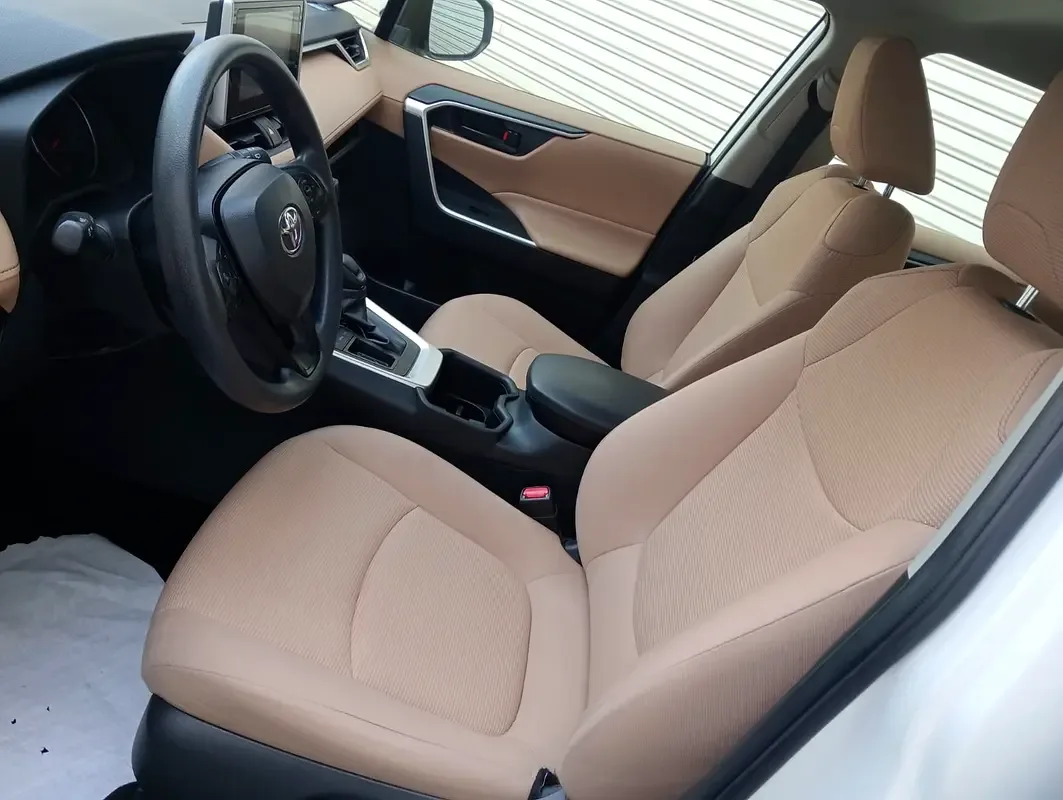 Toyota RAV4 2.5 AT (205 hp) - 10
