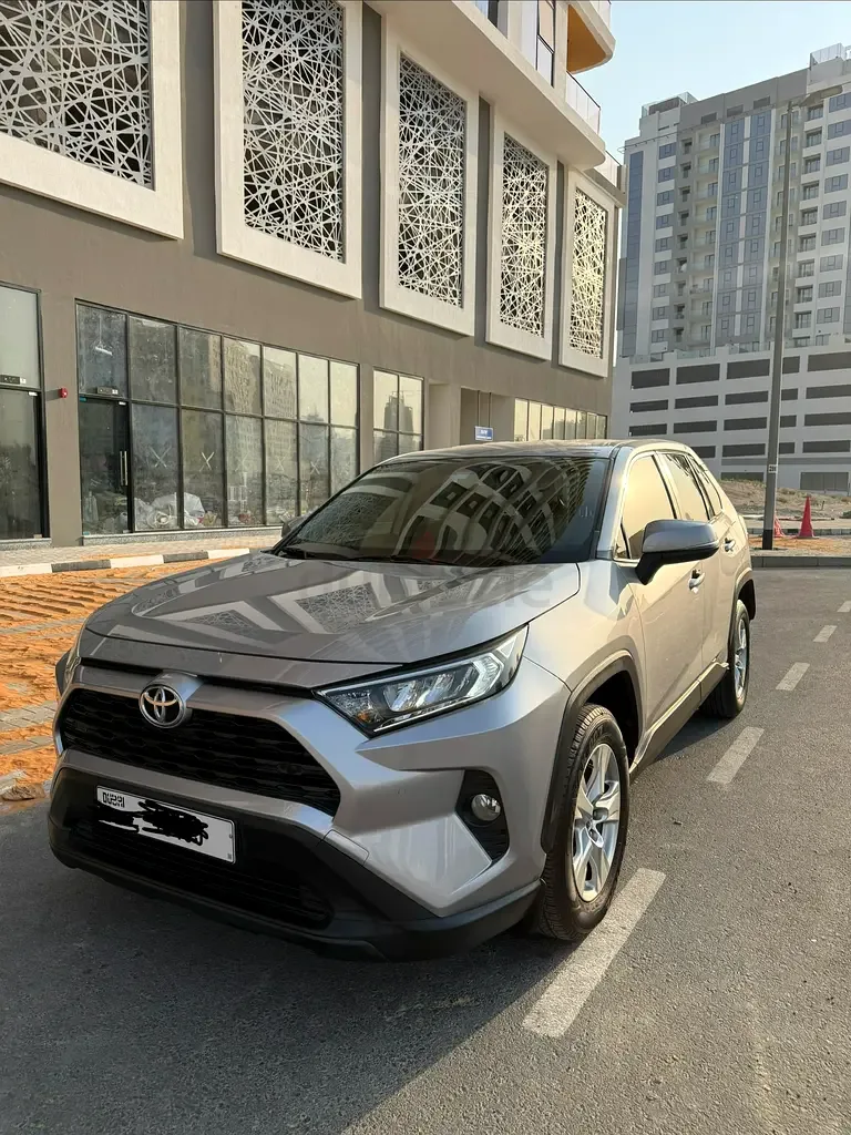 Toyota RAV4 2.5 AT (206 hp)