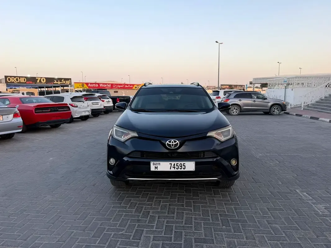 Toyota RAV4 2.5 AT 4WD (180 hp)