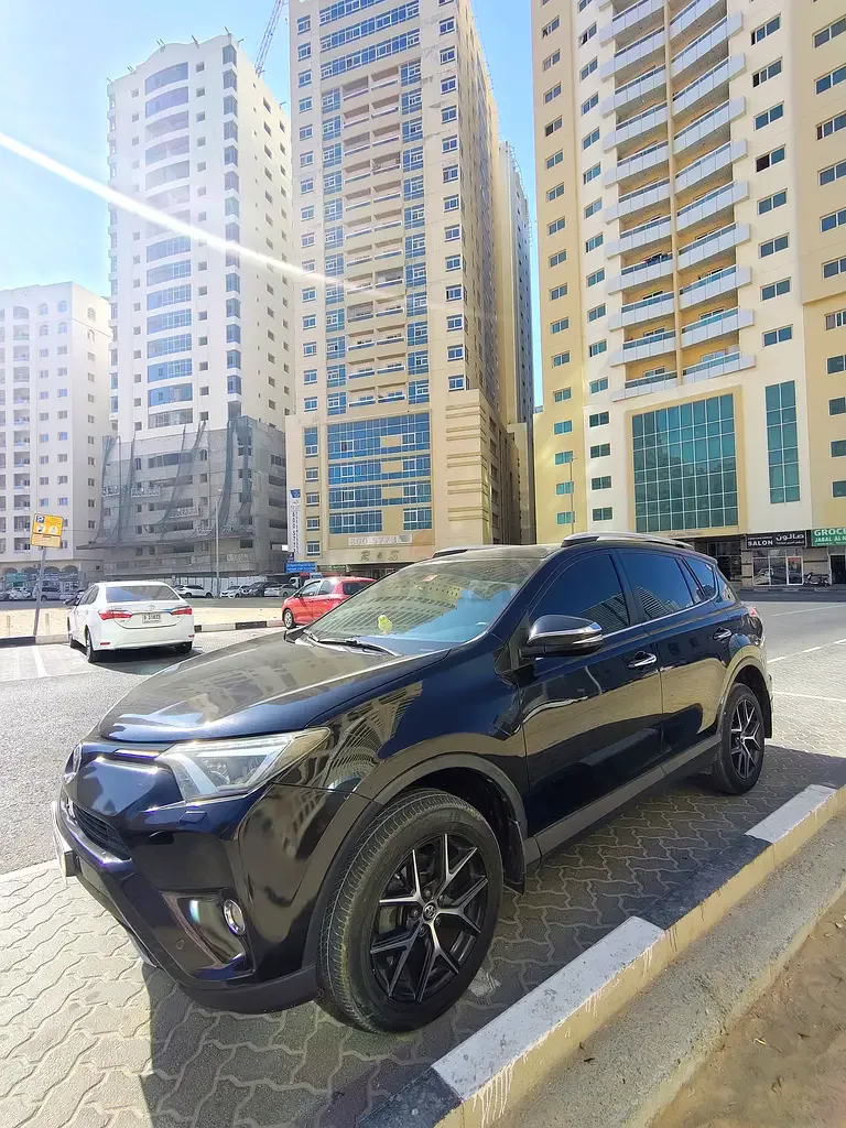 Toyota RAV4 2.5 AT 4WD (180 حصان) - 2