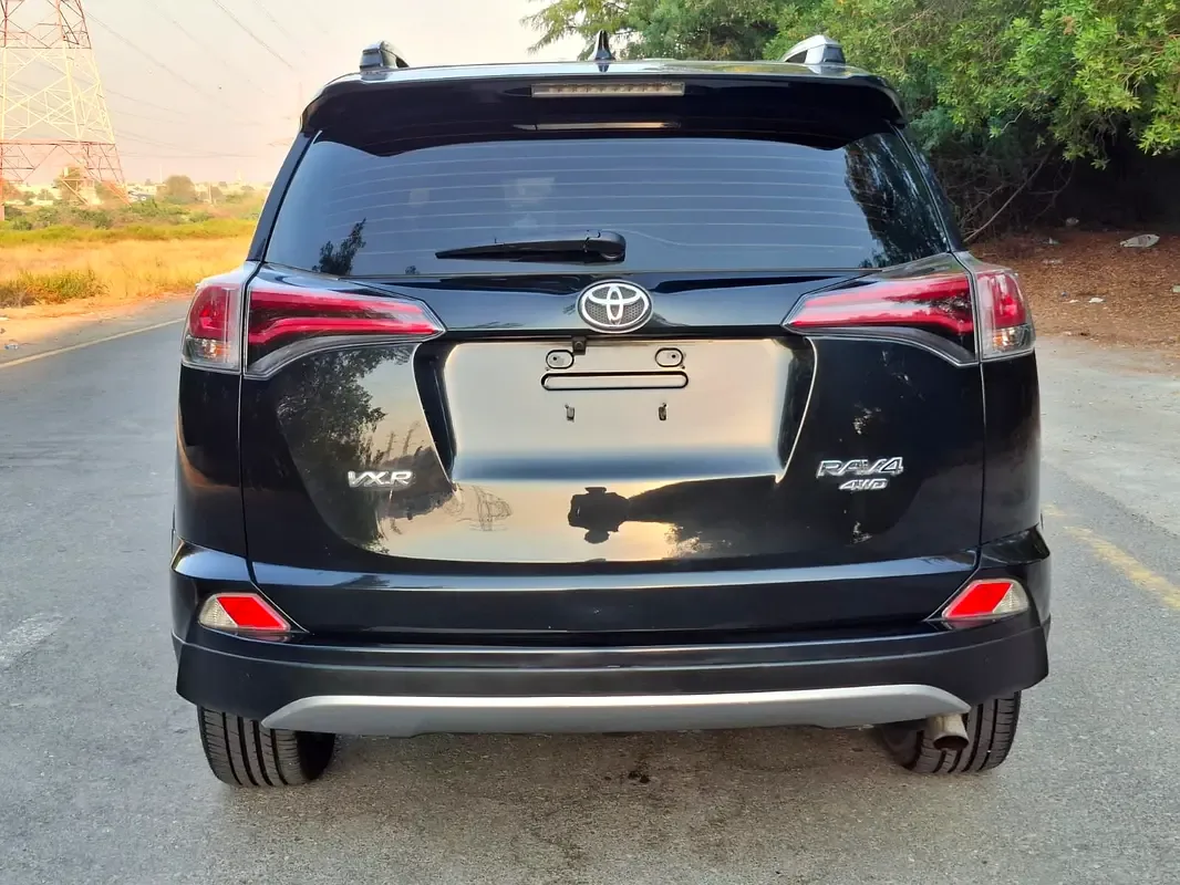 Toyota RAV4 2.5 AT 4WD (180 حصان) - 8