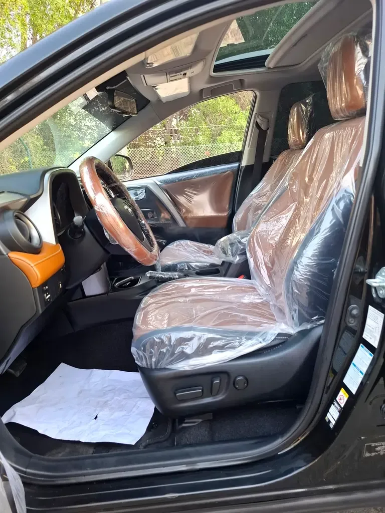 Toyota RAV4 2.5 AT 4WD (180 حصان) - 10