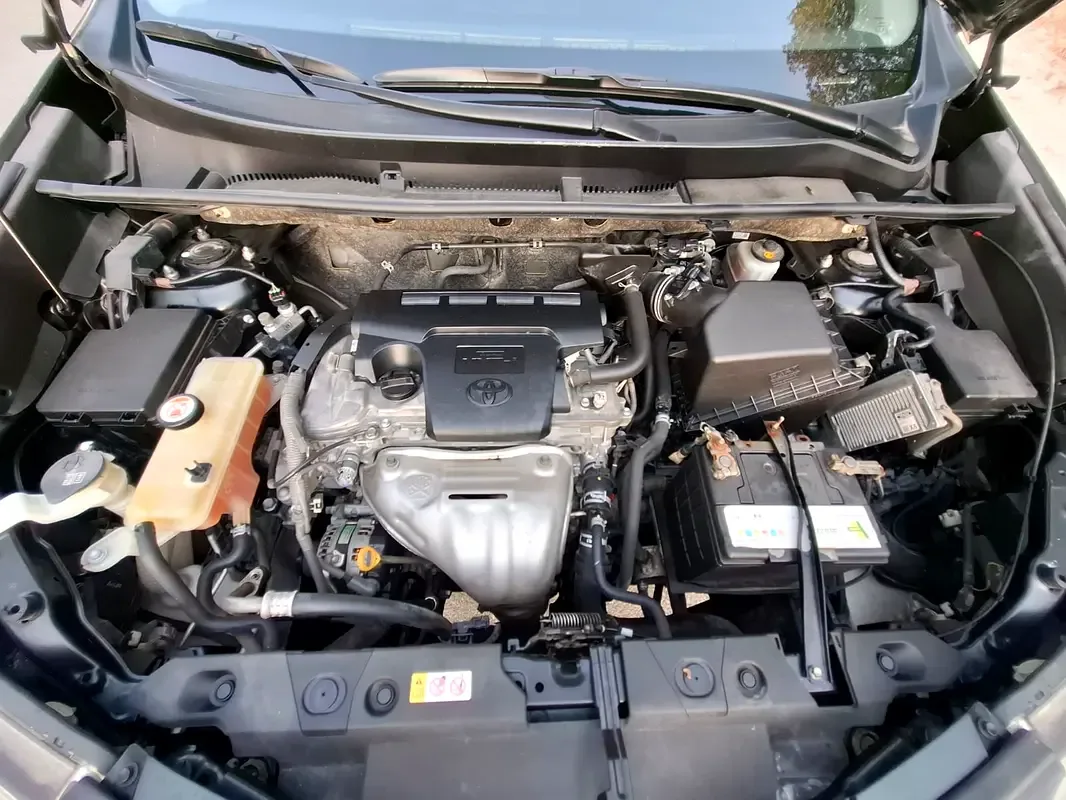 Toyota RAV4 2.5 AT 4WD (180 حصان) - 14
