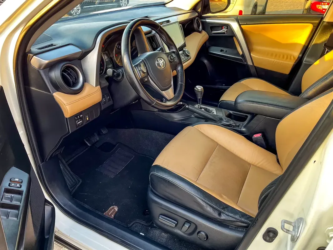 Toyota RAV4 2.5 AT 4WD (180 hp) - 13
