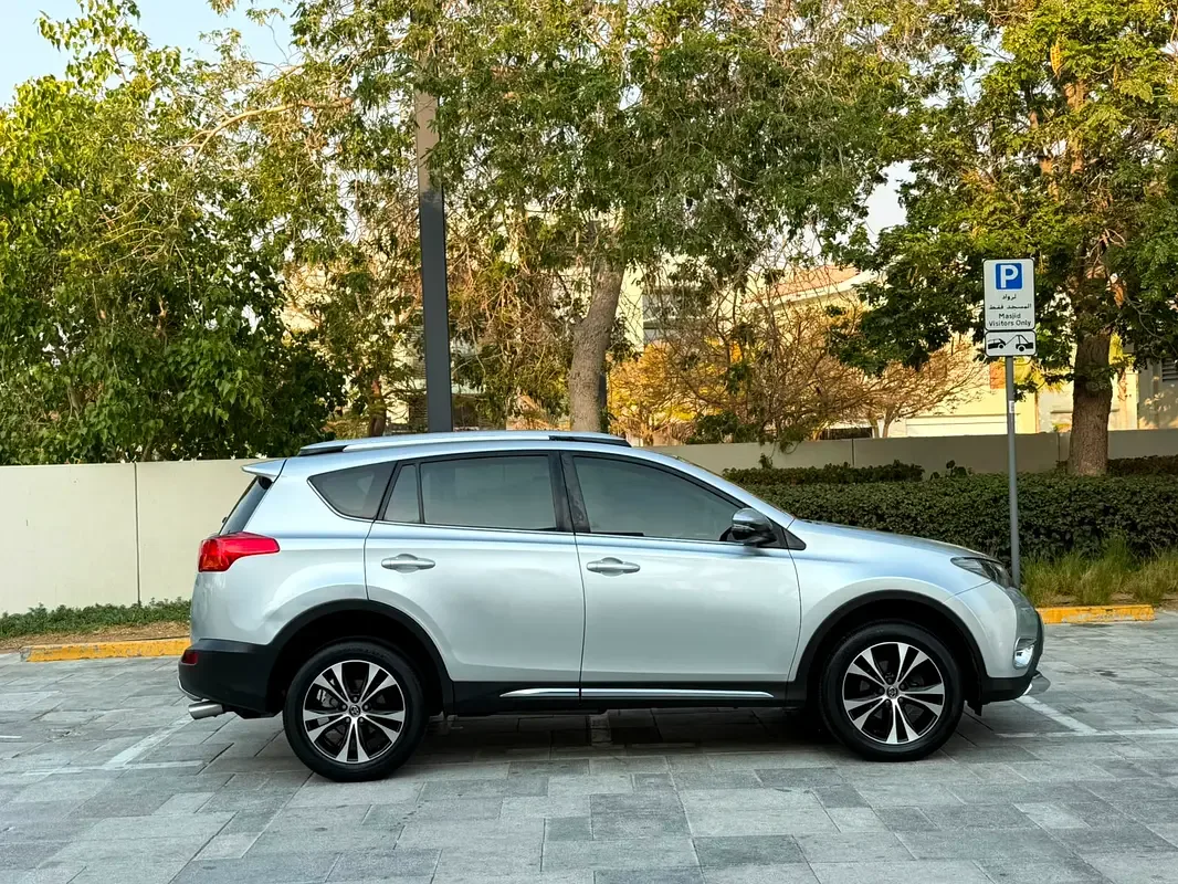 Toyota RAV4 2.5 AT 4WD (180 hp) - 4