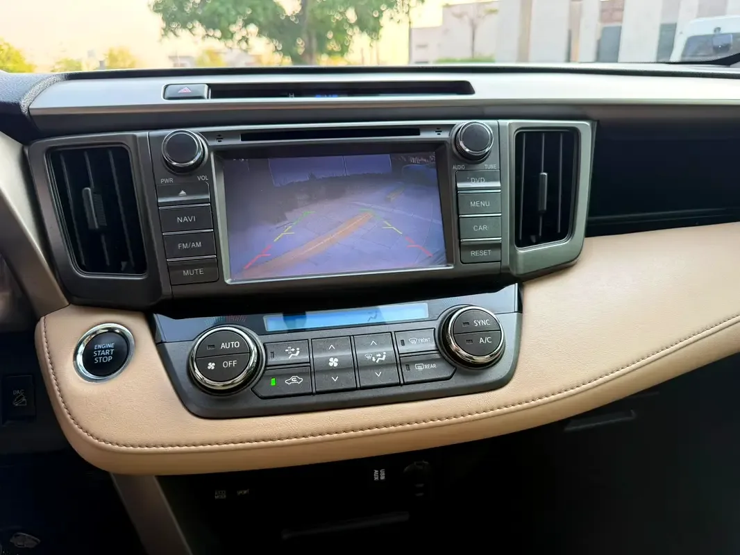 Toyota RAV4 2.5 AT 4WD (180 hp) - 15