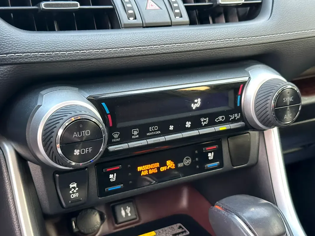 Toyota RAV4 2.5 AT 4WD (180 حصان) - 10
