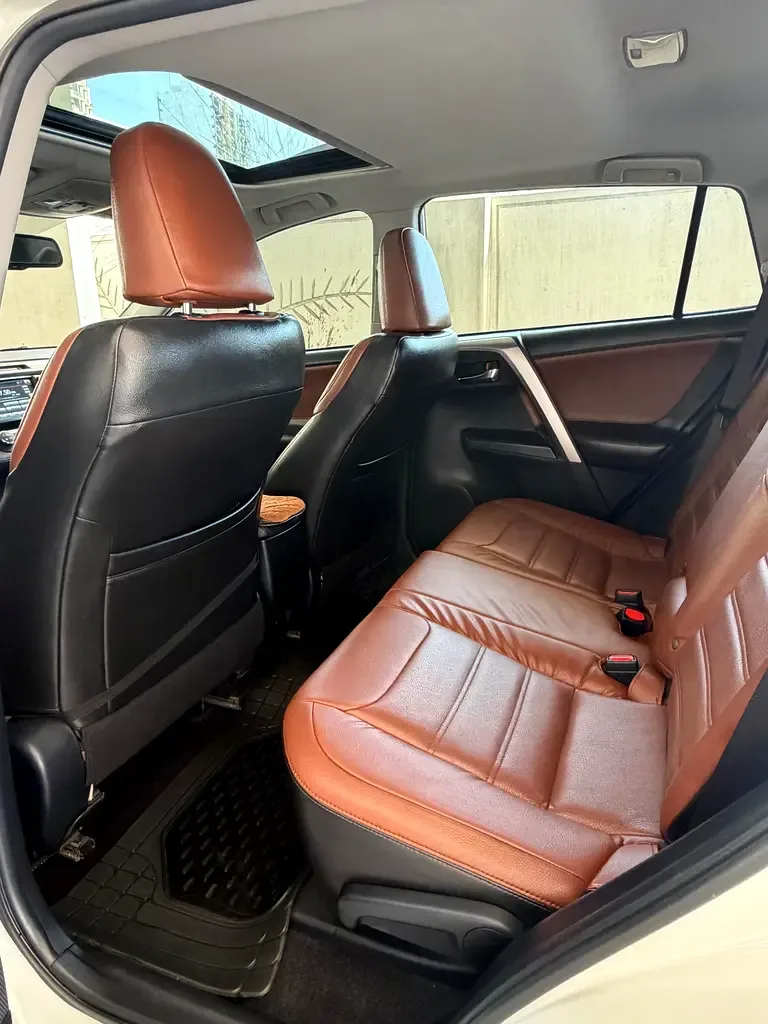 Toyota RAV4 2.5 AT 4WD (180 hp) - 11