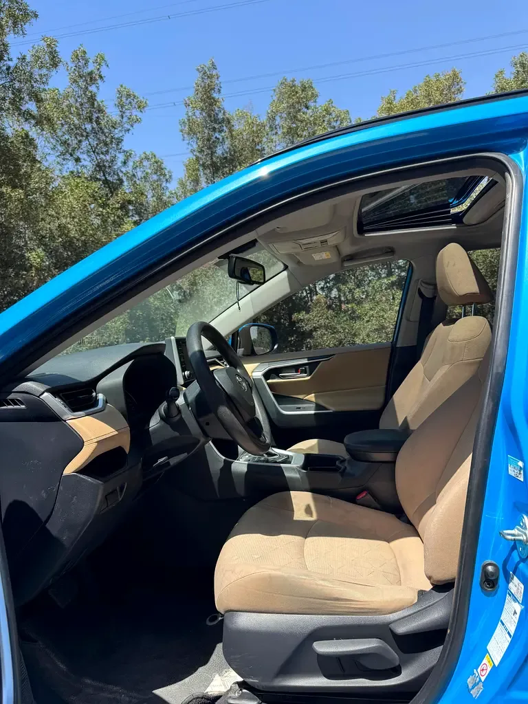 Toyota RAV4 2.5 AT 4WD (199 حصان) - 10