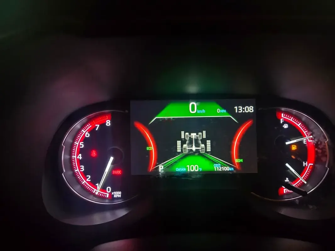 Toyota RAV4 2.5 AT 4WD (205 حصان) - 12