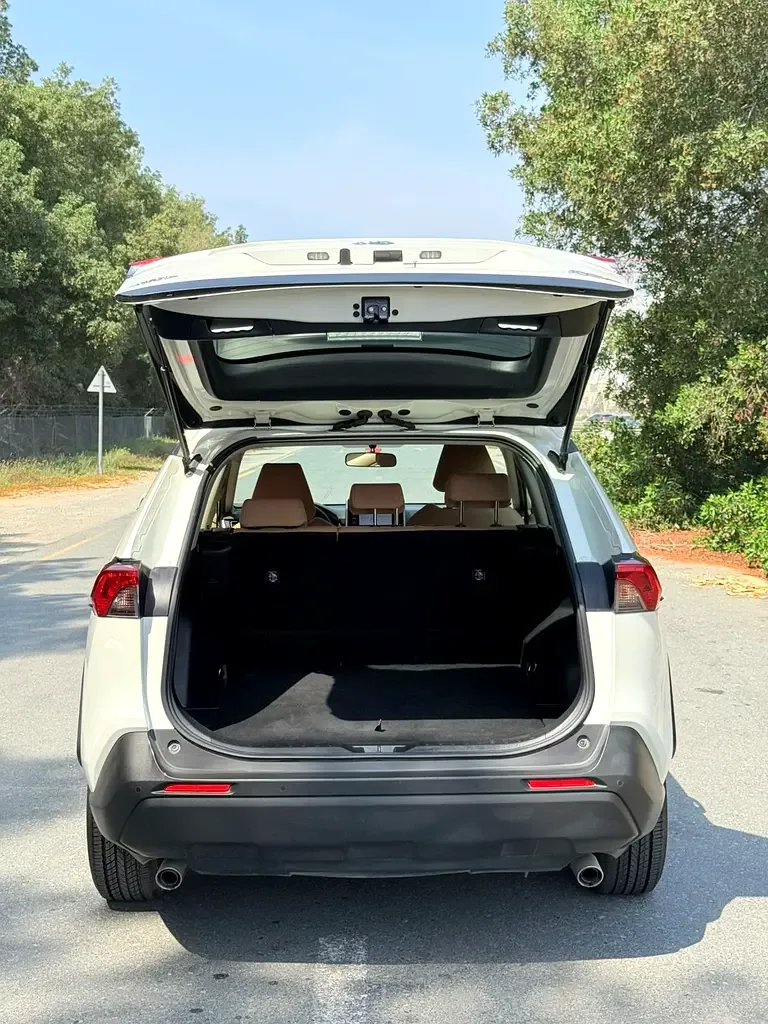 Toyota RAV4 2.5 AT 4WD (205 حصان) - 6