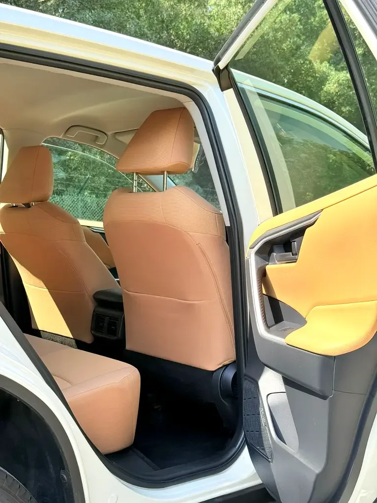 Toyota RAV4 2.5 AT 4WD (205 حصان) - 10