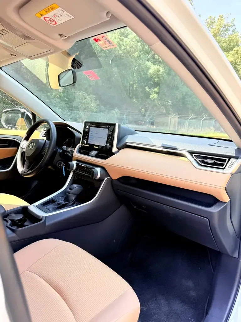 Toyota RAV4 2.5 AT 4WD (205 حصان) - 12