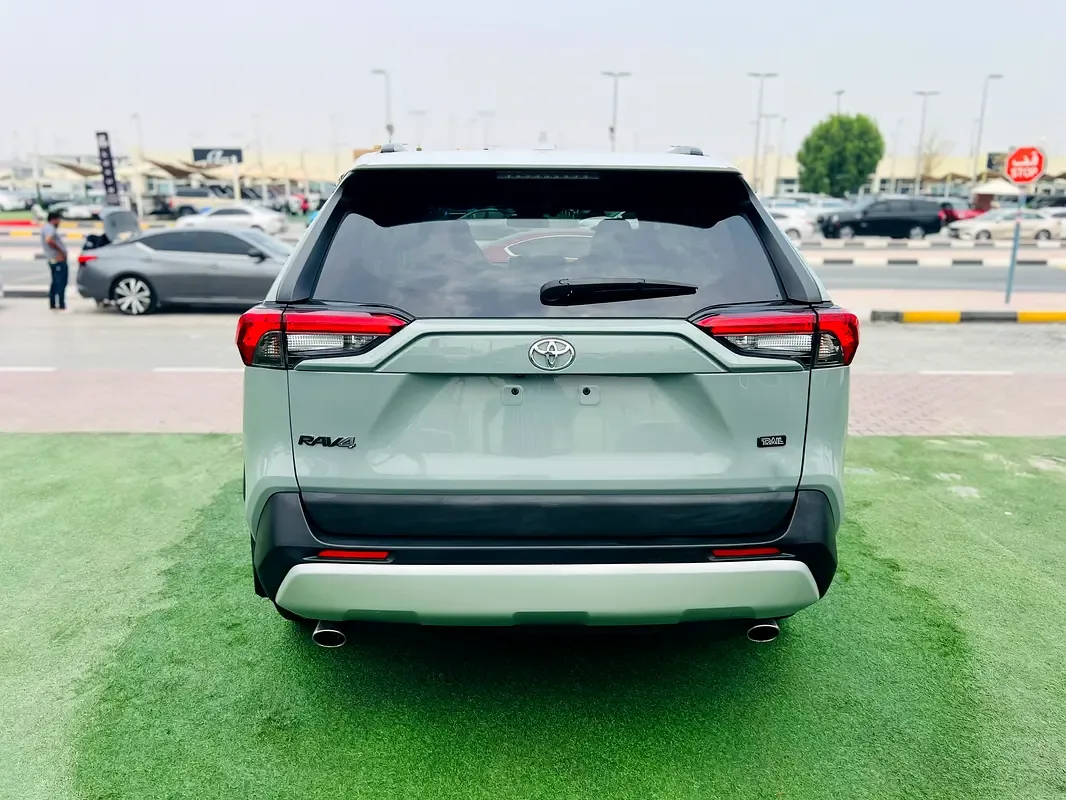 Toyota RAV4 2.5 AT 4WD (205 hp) - 4