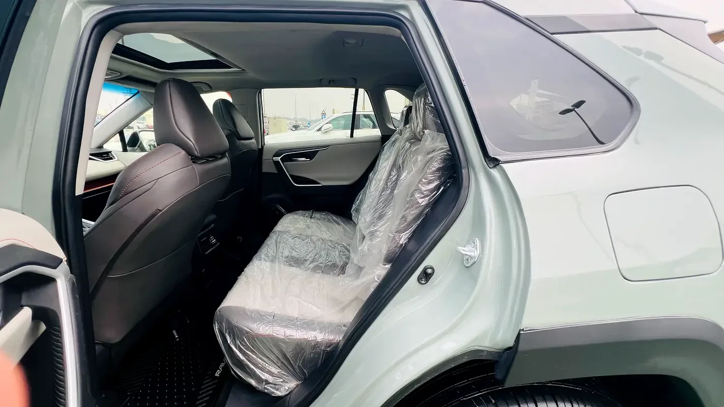 Toyota RAV4 2.5 AT 4WD (205 hp) - 10