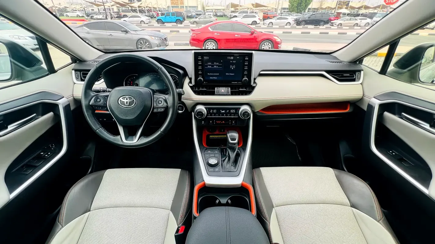 Toyota RAV4 2.5 AT 4WD (205 hp) - 15