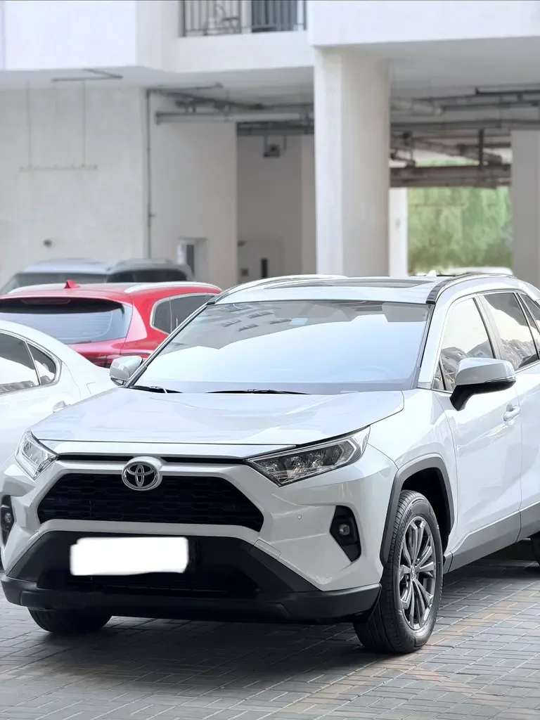 Toyota RAV4 2.5 AT 4WD (205 hp)