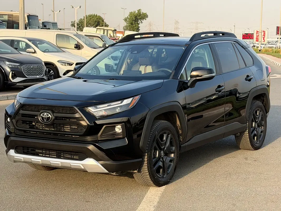 Toyota RAV4 2.5 AT 4WD (205 حصان) - 2