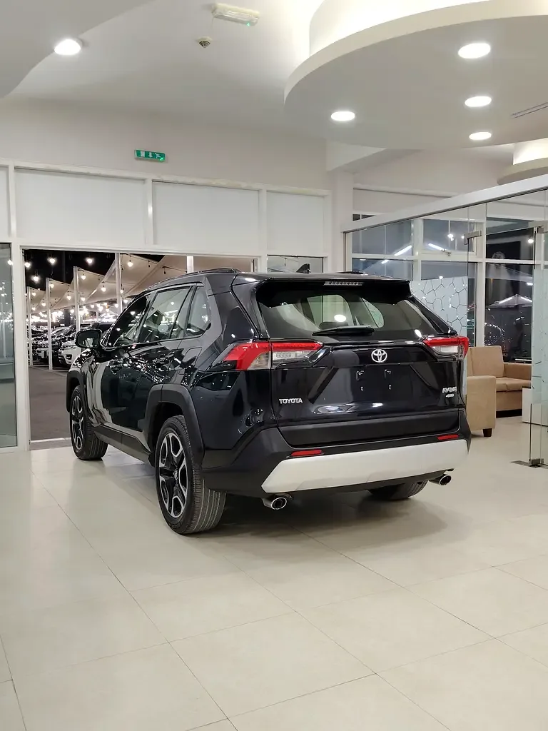 Toyota RAV4 2.5 AT AWD (206 حصان) - 4