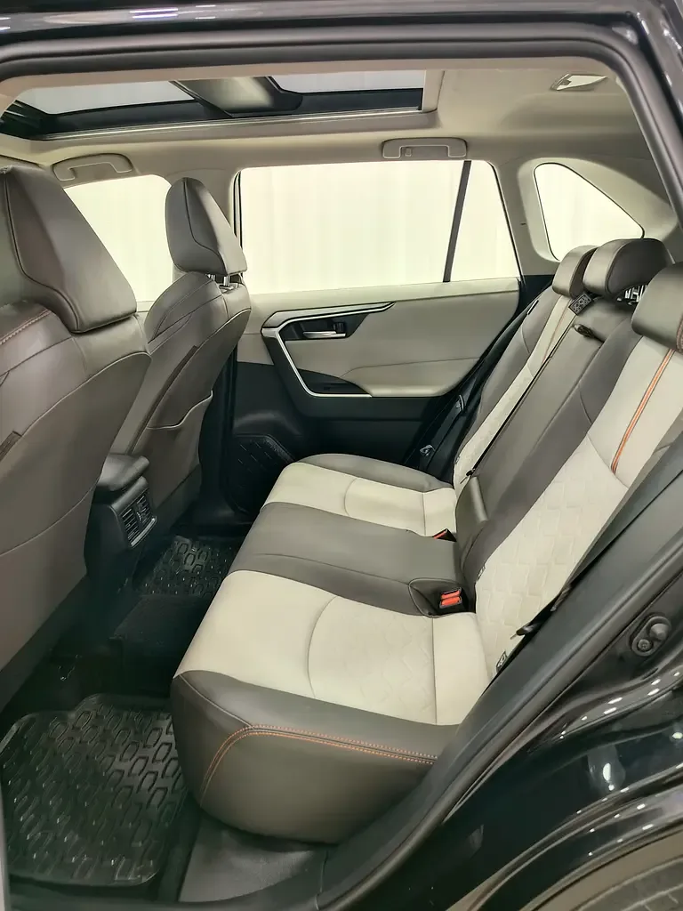 Toyota RAV4 2.5 AT AWD (206 حصان) - 11