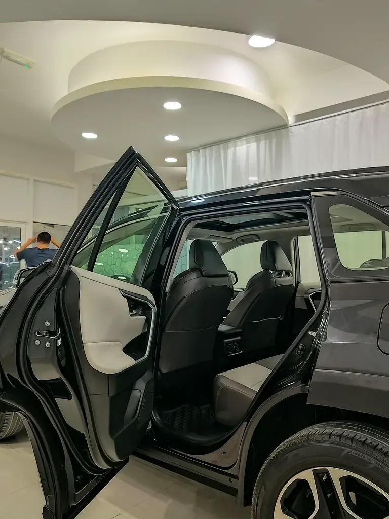 Toyota RAV4 2.5 AT AWD (206 حصان) - 10