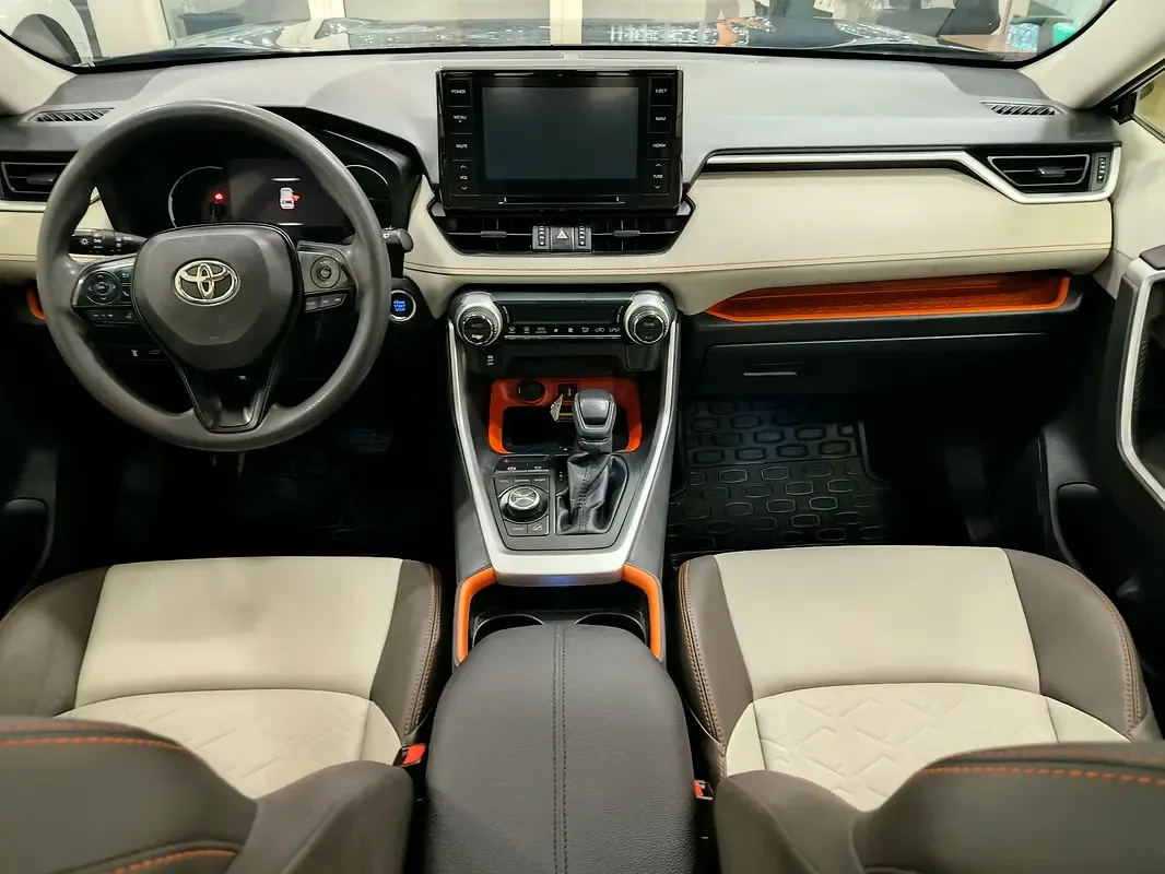 Toyota RAV4 2.5 AT AWD (206 حصان) - 15