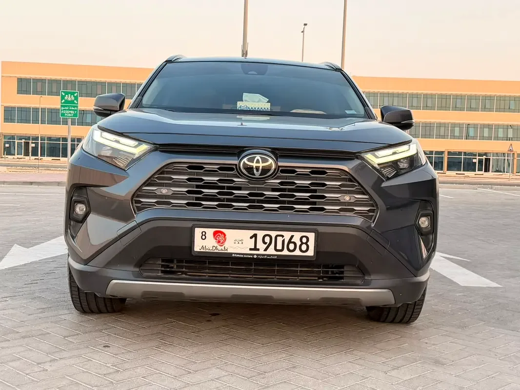 Toyota RAV4 2.5 CVT (226 hp)