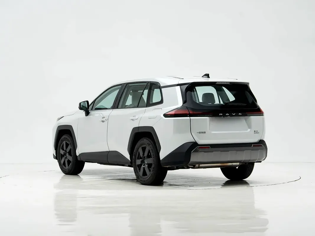 Toyota RAV4 2.5 CVT (226 حصان) - 4
