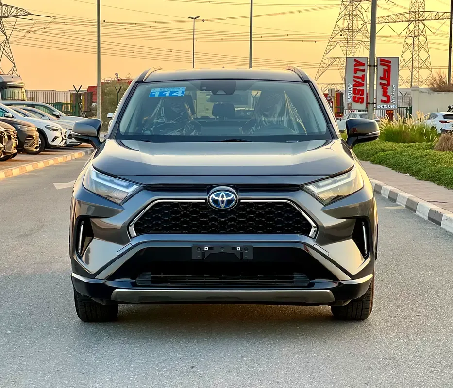 Toyota RAV4 2.5 CVT (236 hp)