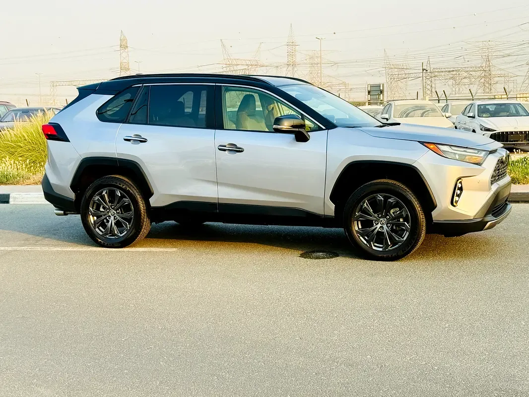 Toyota RAV4 2.5 CVT (236 hp) - 2