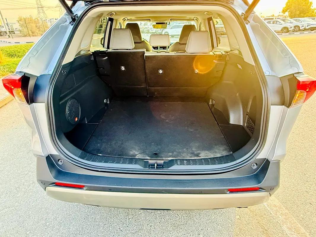 Toyota RAV4 2.5 CVT (236 hp) - 16