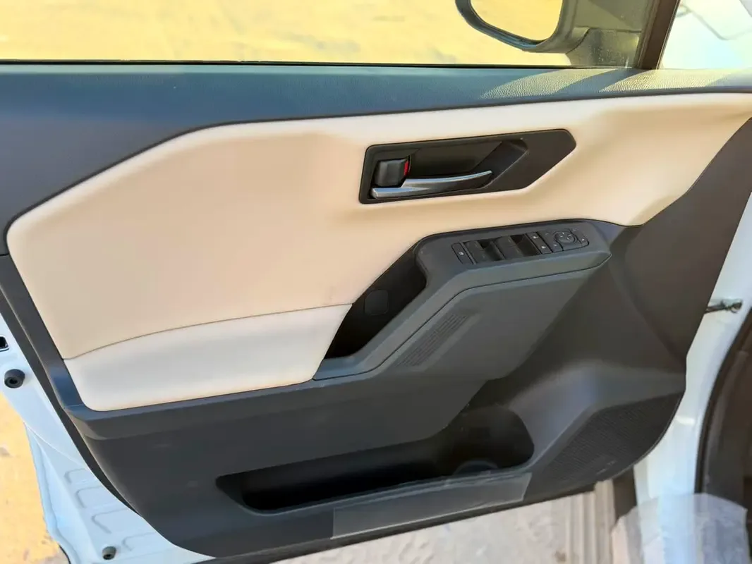 Toyota RAV4 2.5 CVT AWD (236 hp) - 14