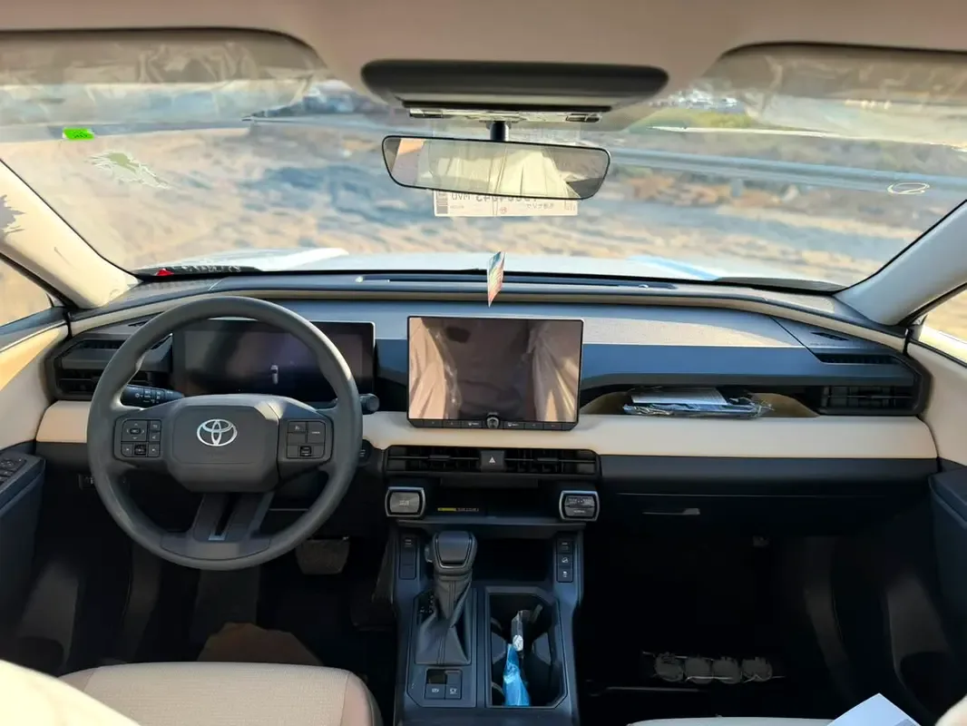 Toyota RAV4 2.5 CVT AWD (236 hp) - 18