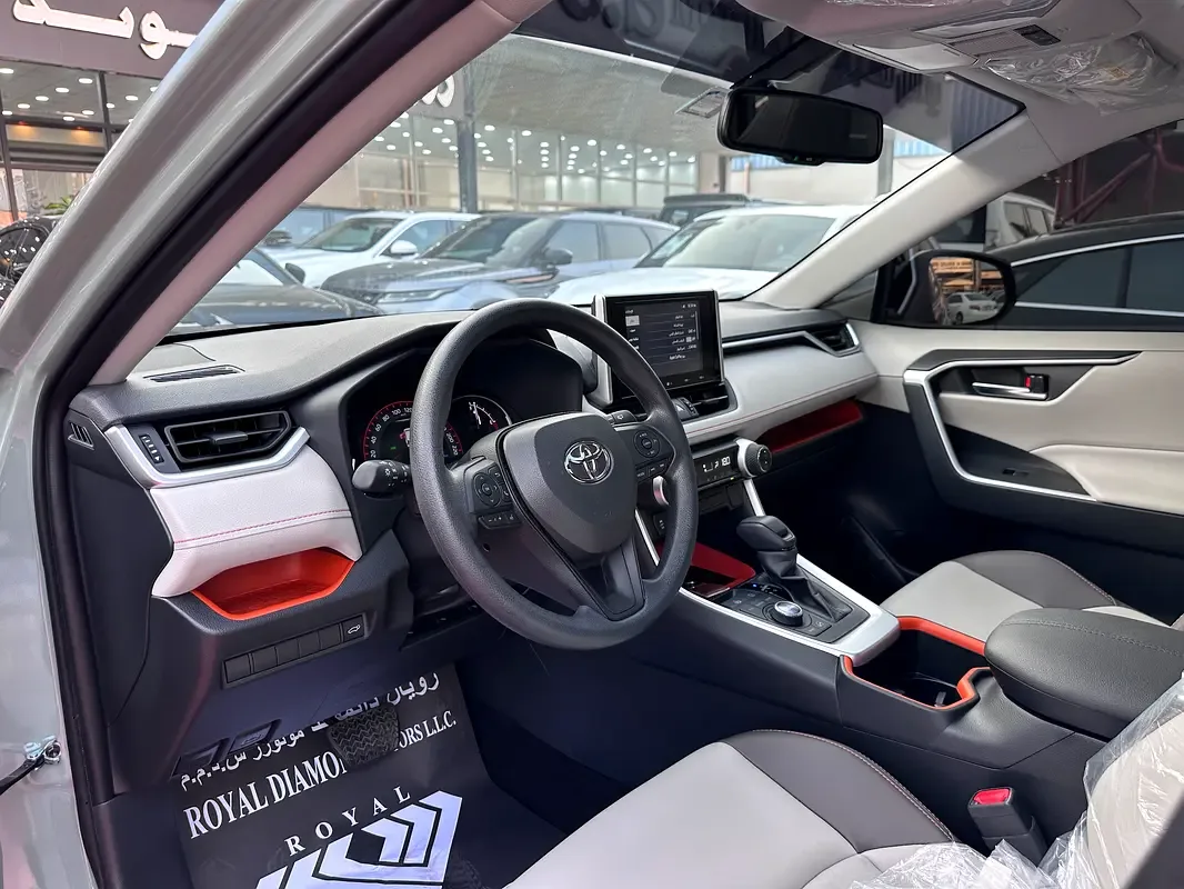 Toyota RAV4 2.5 CVT AWD (236 حصان) - 7