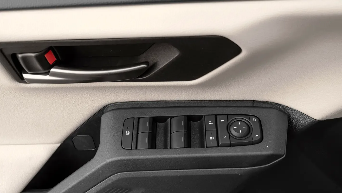 Toyota RAV4 2.5 CVT AWD (236 hp) - 12