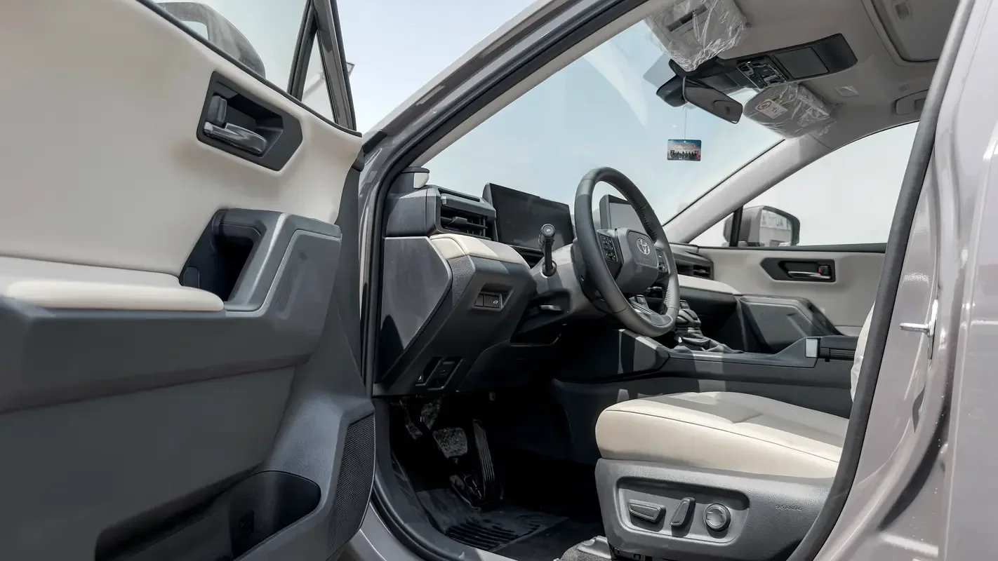 Toyota RAV4 2.5 CVT AWD (236 hp) - 11