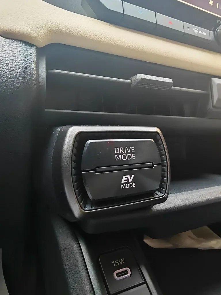 Toyota RAV4 2.5 CVT AWD (236 hp) - 9