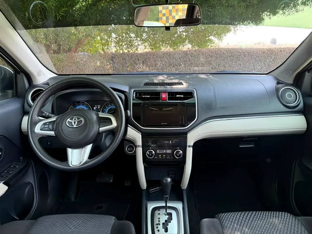 Toyota Rush 1.5 AT (104 hp) - 14