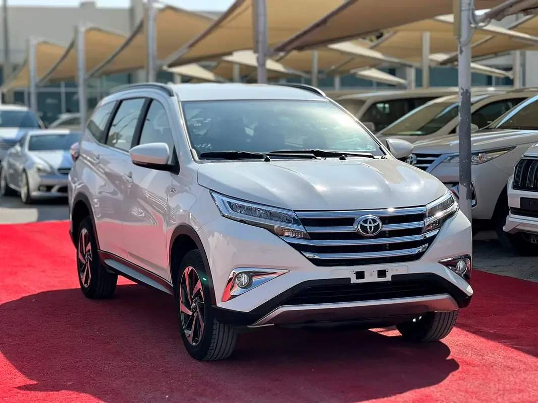 Toyota Rush 1.5 AT (104 hp)