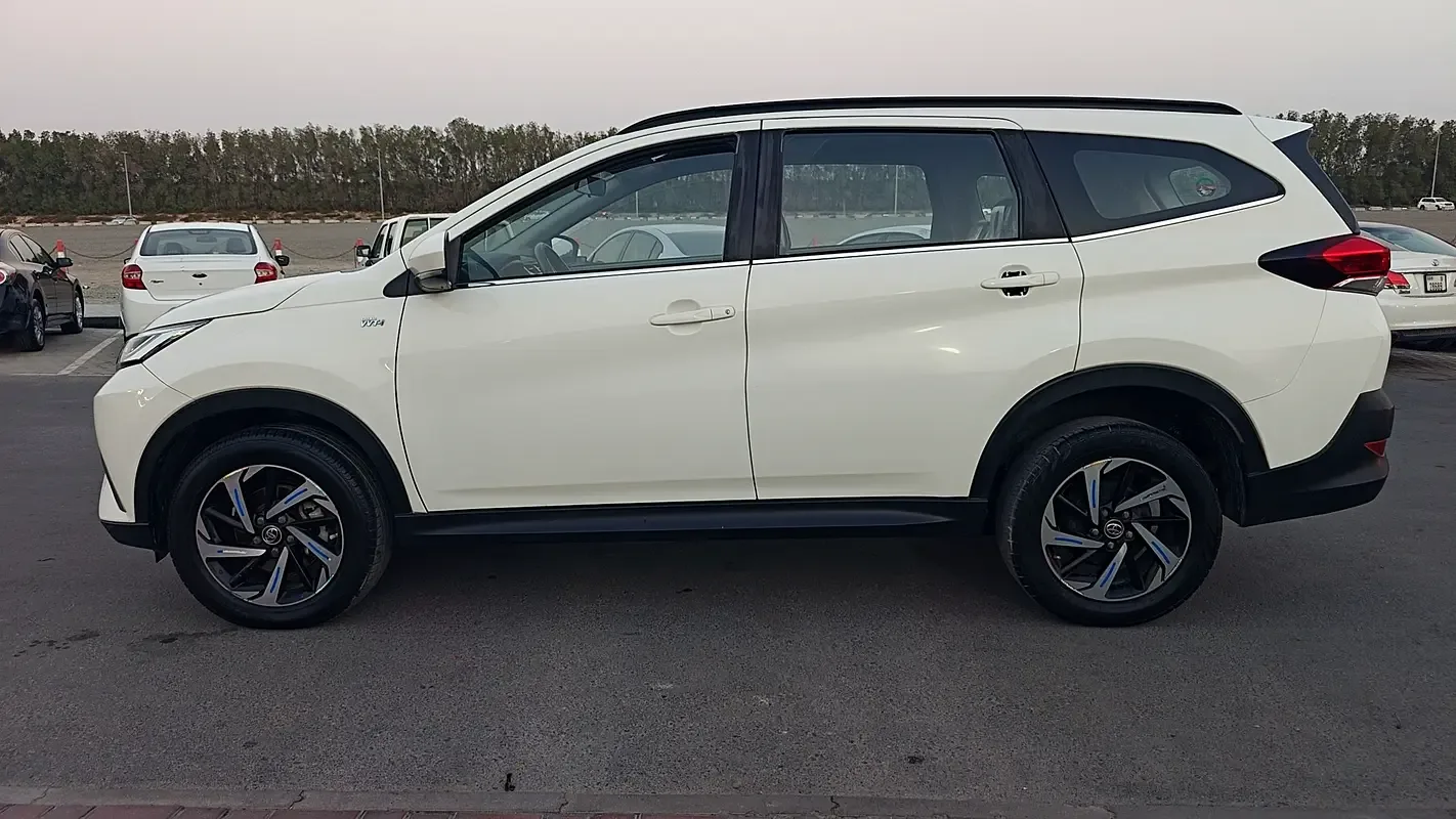 Toyota Rush 1.5 AT (104 hp) - 3