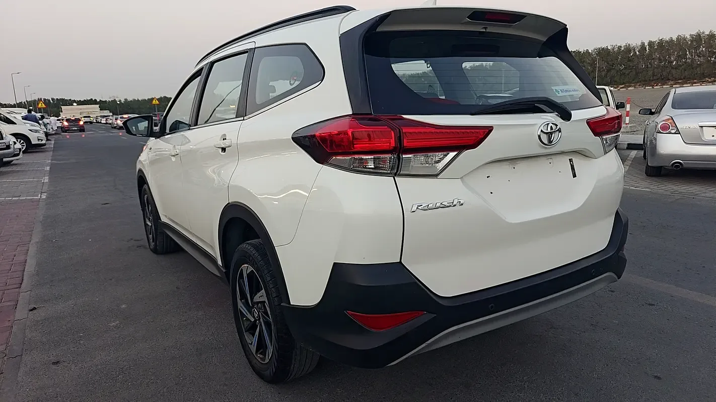 Toyota Rush 1.5 AT (104 hp) - 6