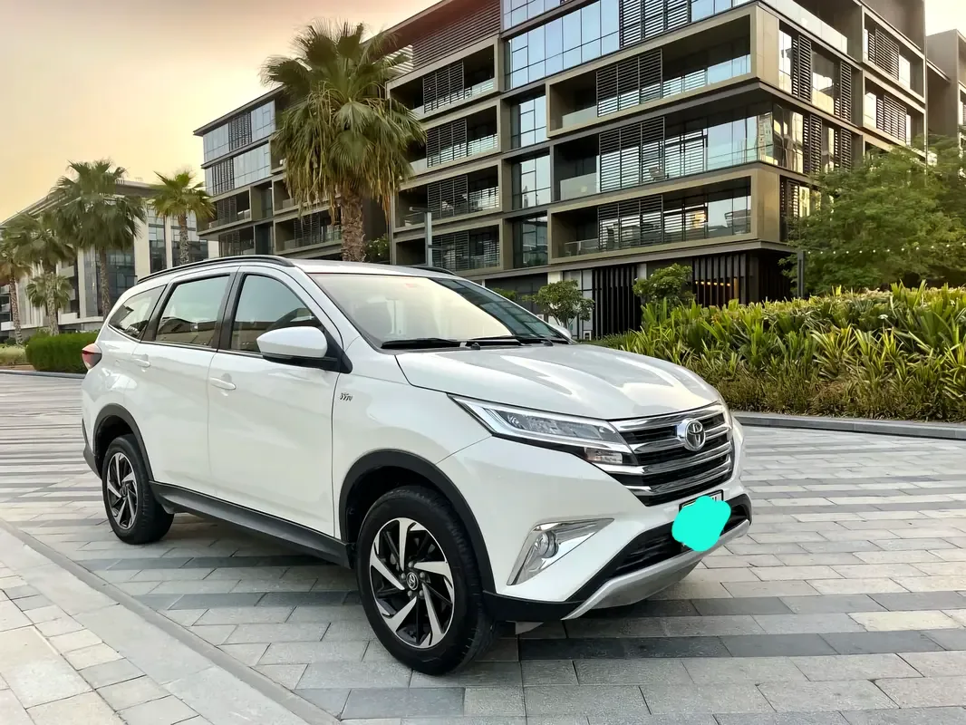 Toyota Rush 1.5 AT (104 حصان) - 2