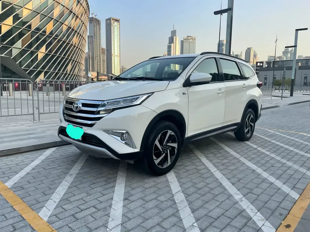 Toyota Rush 1.5 AT (104 حصان)