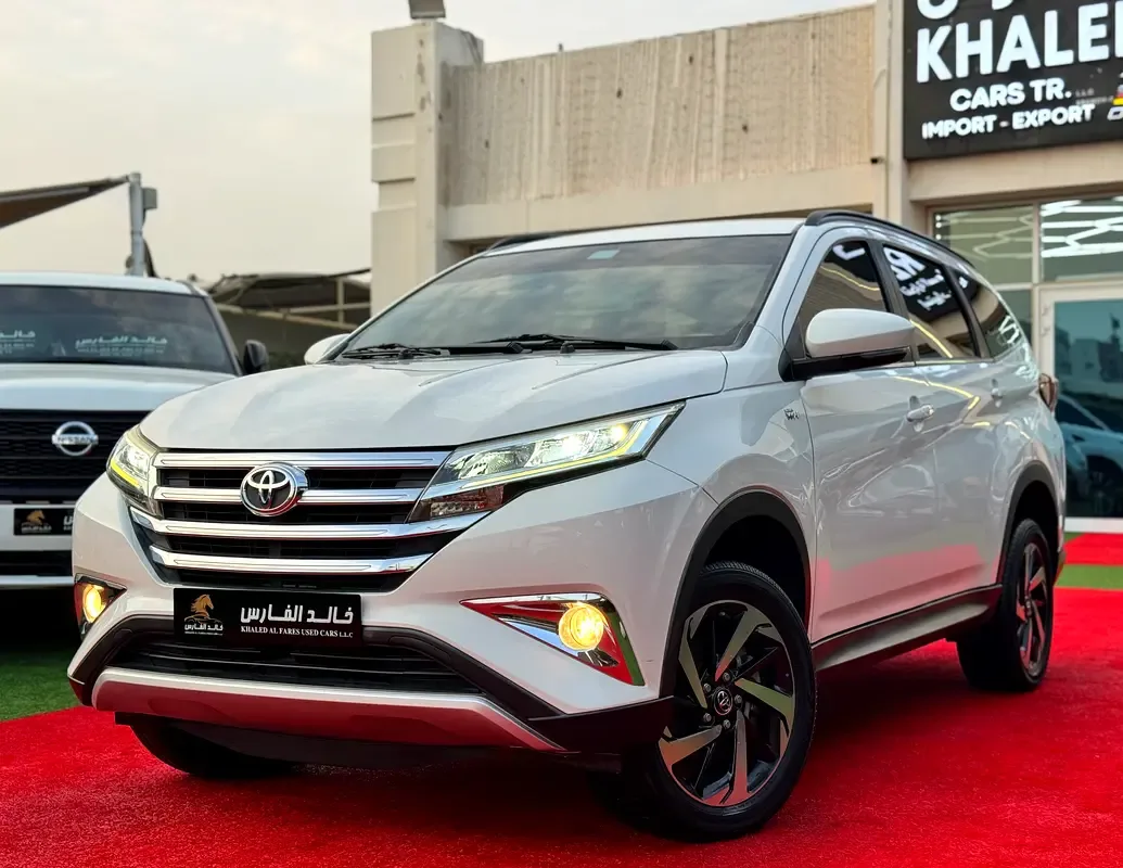 Toyota Rush 1.5 AT (104 hp)
