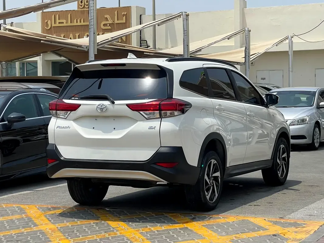 Toyota Rush 1.5 AT (104 hp) - 5