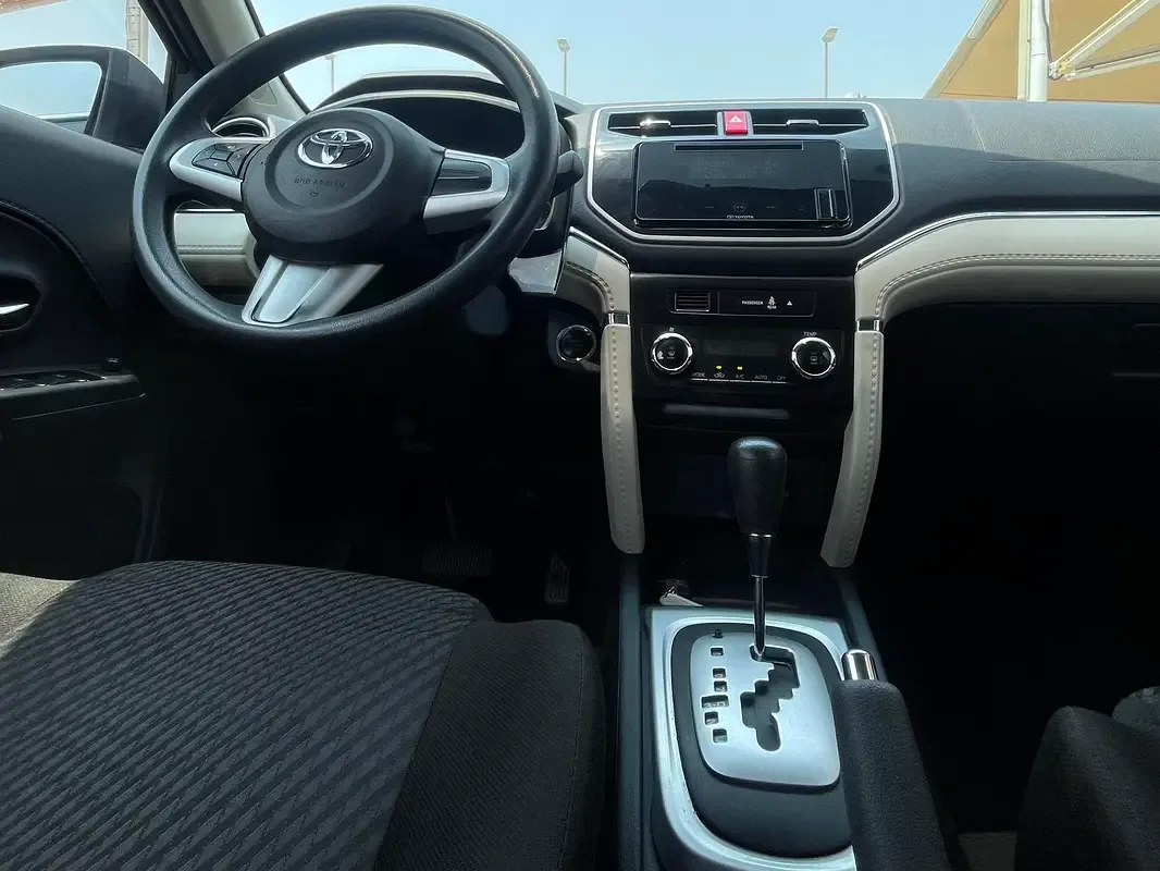 Toyota Rush 1.5 AT (104 hp) - 13