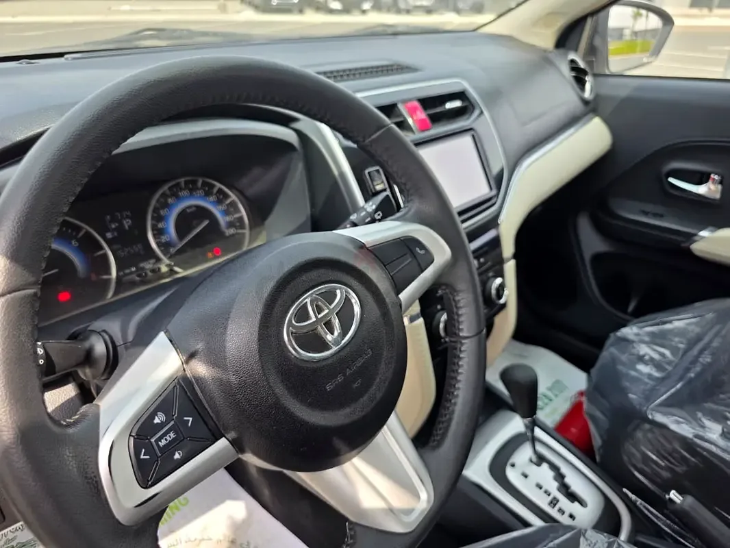 Toyota Rush 1.5 AT (104 hp) - 13