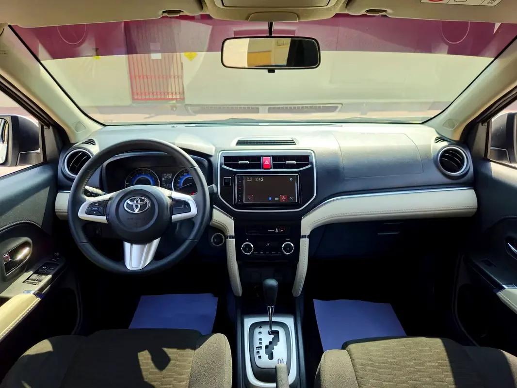 Toyota Rush 1.5 AT (104 hp) - 2